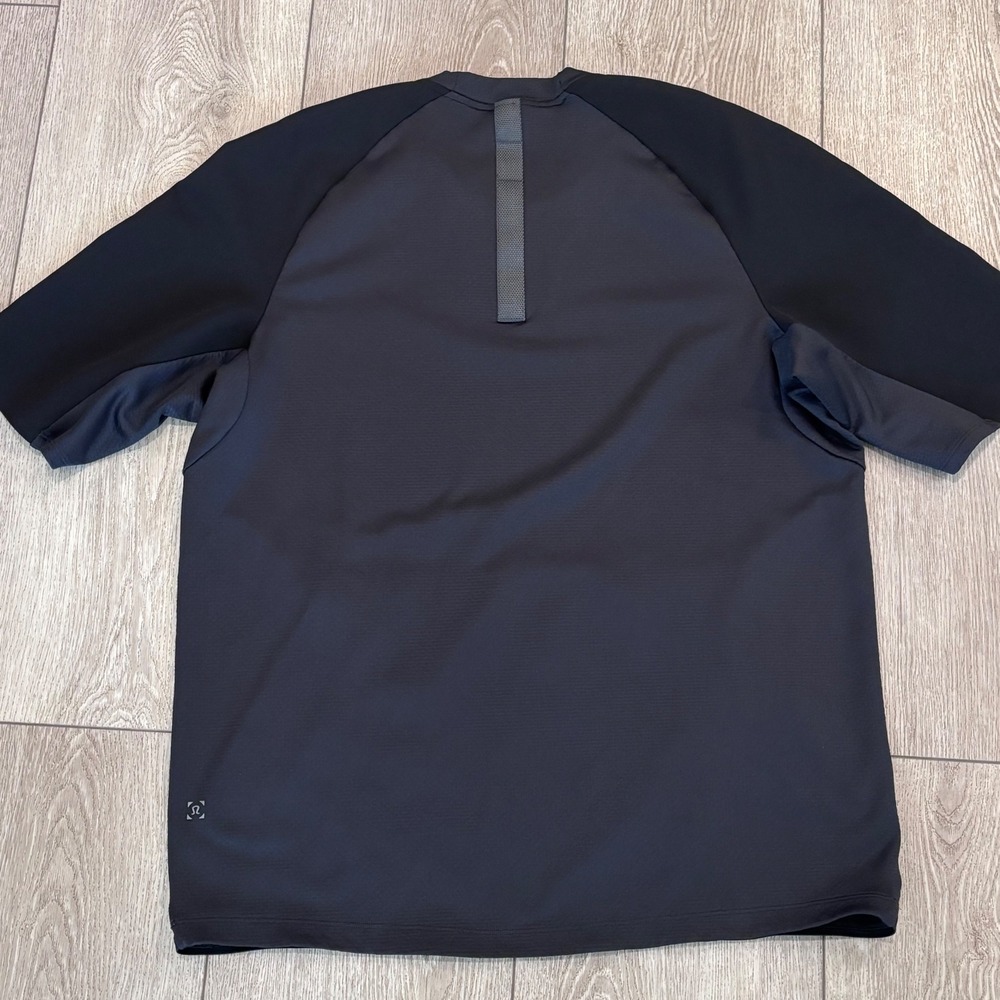 Lululemon Mobility Short Sleeve Training Shirt Mens Medium Athletic Workout - Picture 9 of 10